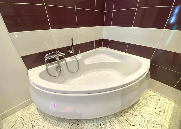 Floydroom's Hotes Dans Partage Proche Chateau منزل للإقامة