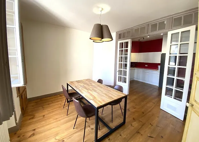 منزل للإقامة Floydroom's Hotes Dans Partage Proche Chateau